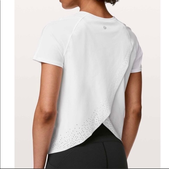 Lululemon Short sleeve top - Picture 2 of 6